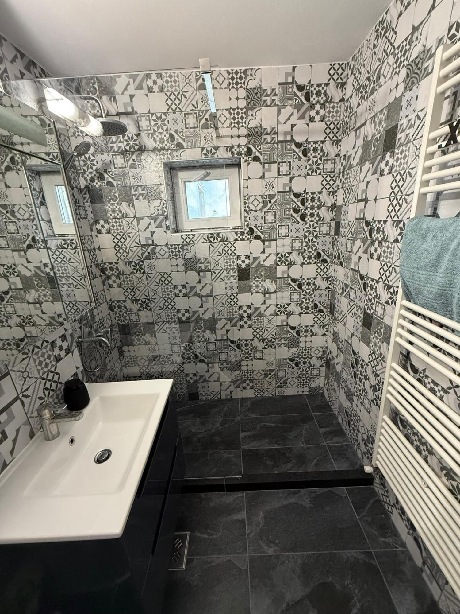 Apartament Cozy Dragasani Екстер'єр фото