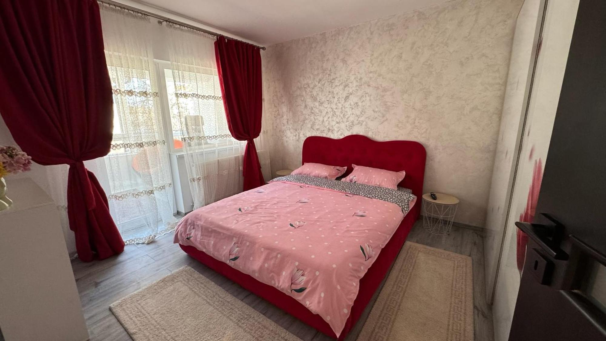 Apartament Cozy Dragasani Екстер'єр фото